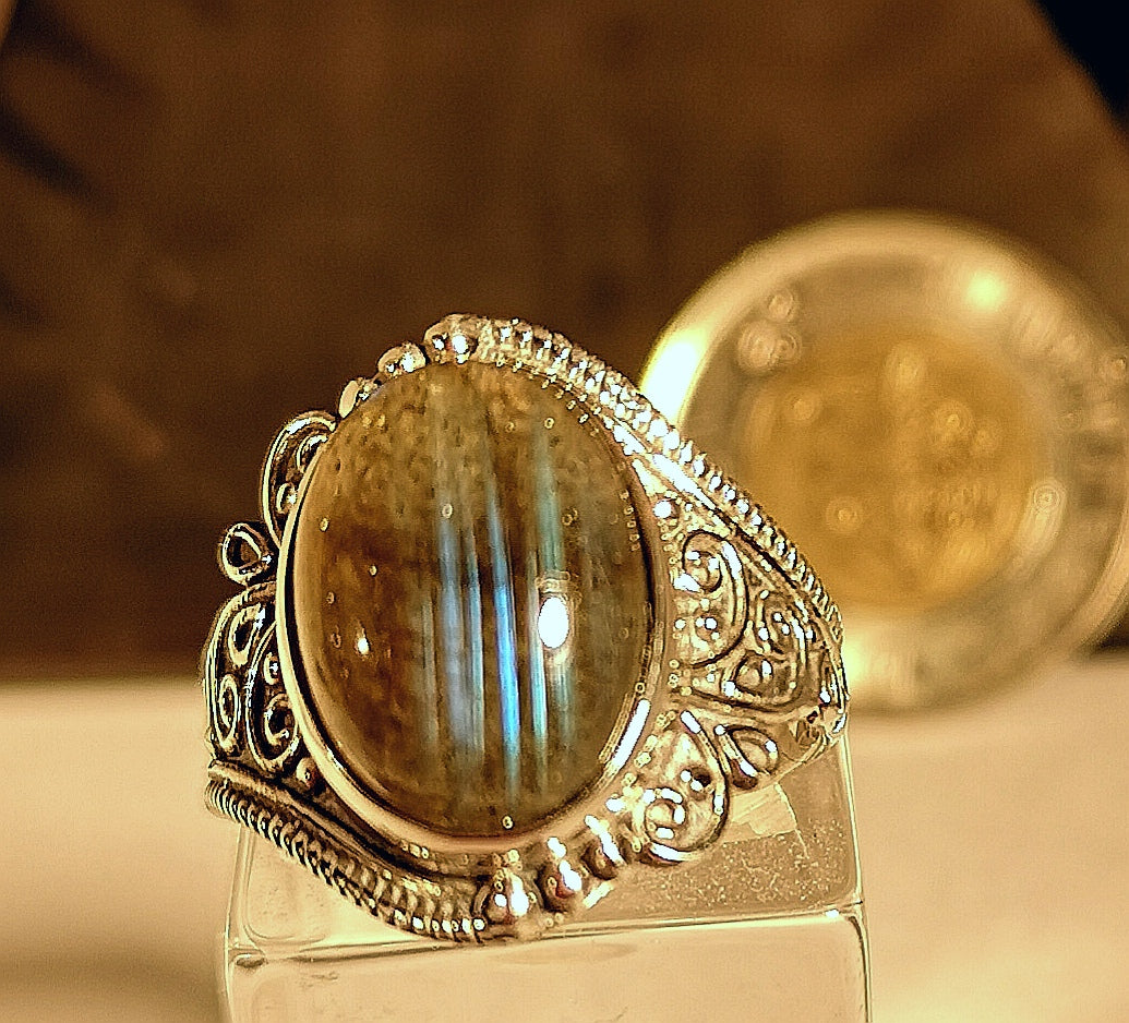 Labradorite ring in sterling silver